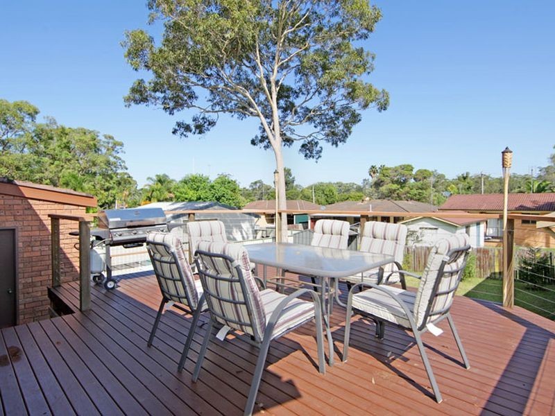 62 Albatross Road, Berkeley Vale NSW 2261