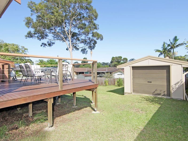 62 Albatross Road, Berkeley Vale NSW 2261