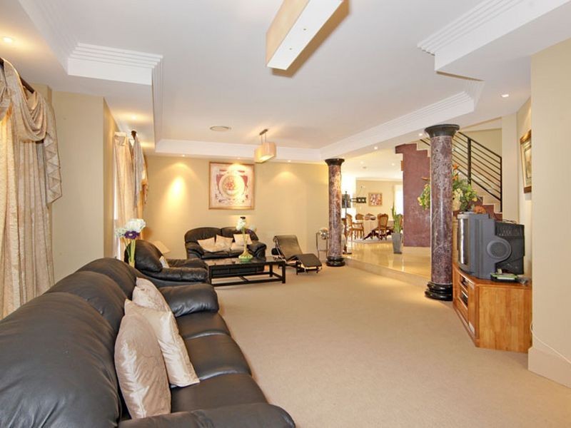 18 Lucinda Avenue, Killarney Vale NSW 2261