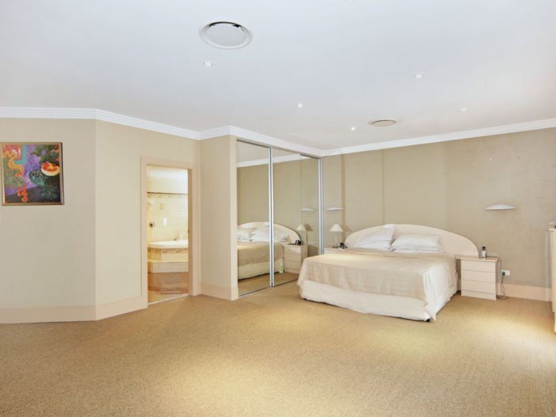 18 Lucinda Avenue, Killarney Vale NSW 2261