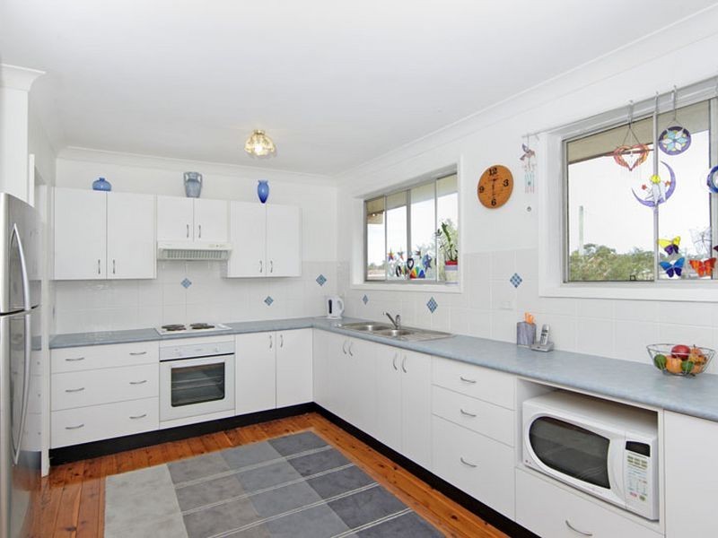 5 Tasman Avenue, Killarney Vale NSW 2261