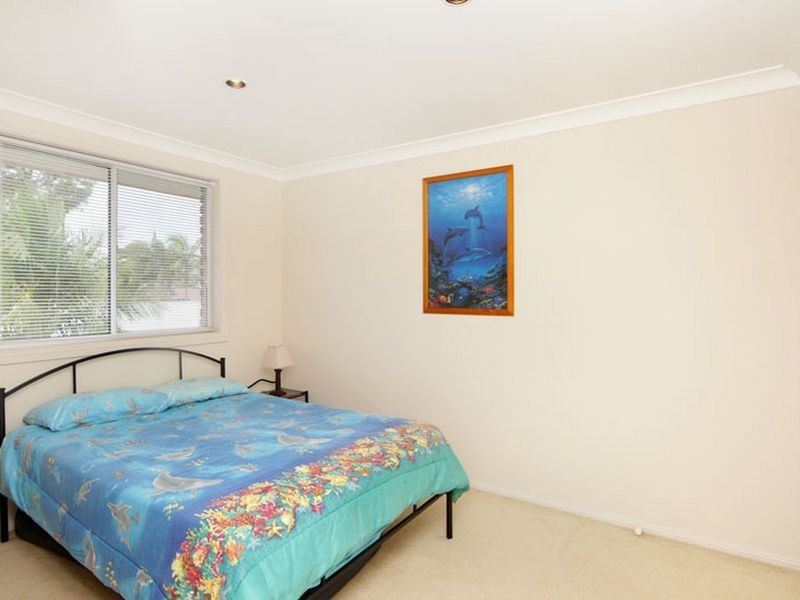 16 Crosby Crescent, Killarney Vale NSW 2261