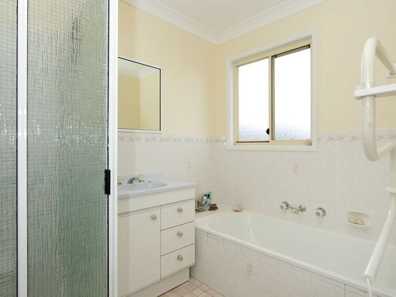 38 Robertson Road, Killarney Vale NSW 2261