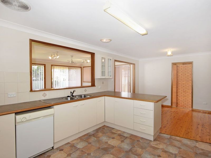 72 Robertson Road, Killarney Vale NSW 2261