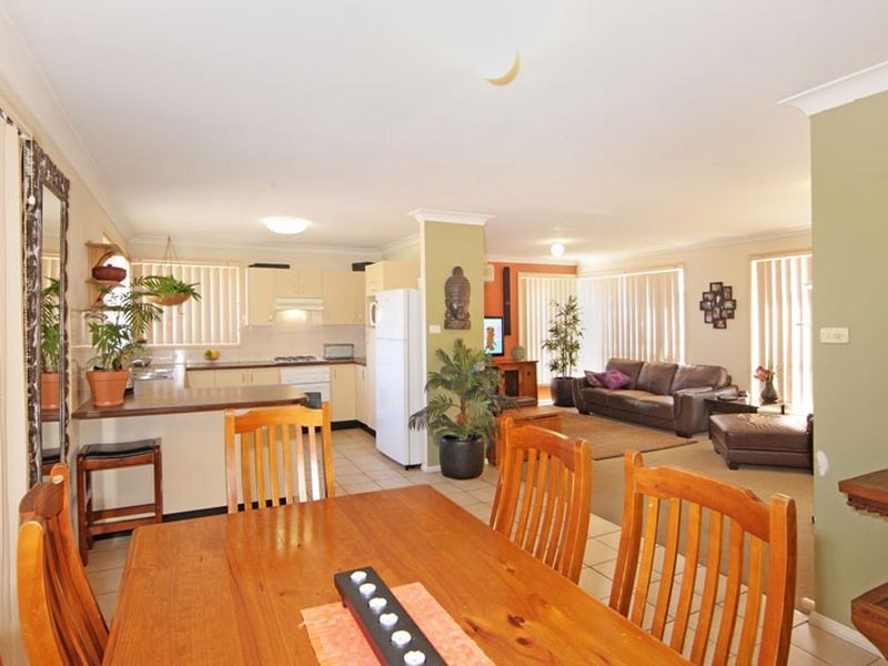 9 Panarea Close, Tumbi Umbi NSW 2261