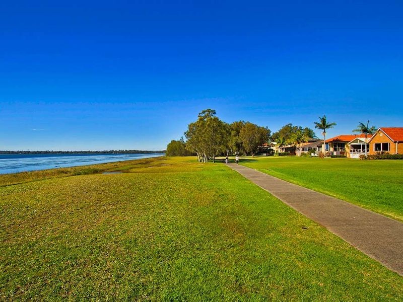 13 Hinemoa Avenue, Killarney Vale NSW 2261