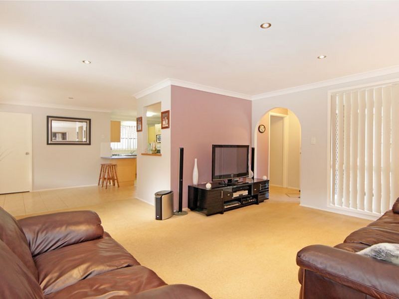 9 Wendie Close, Tumbi Umbi NSW 2261