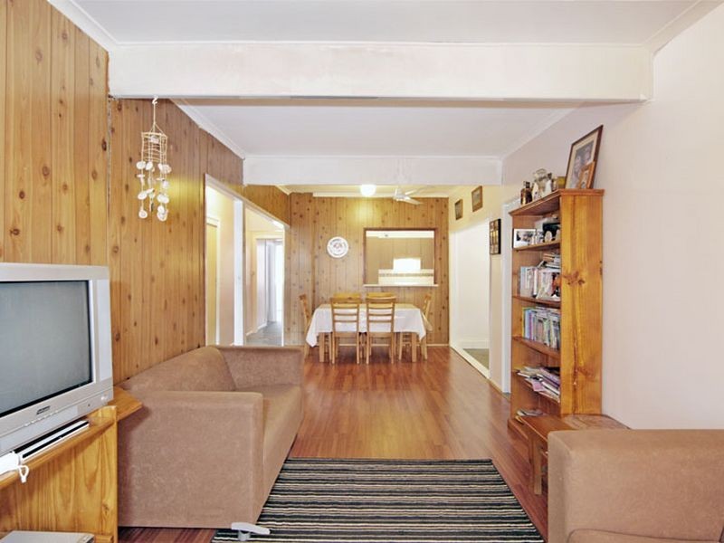 11 Oxley Road, Killarney Vale NSW 2261