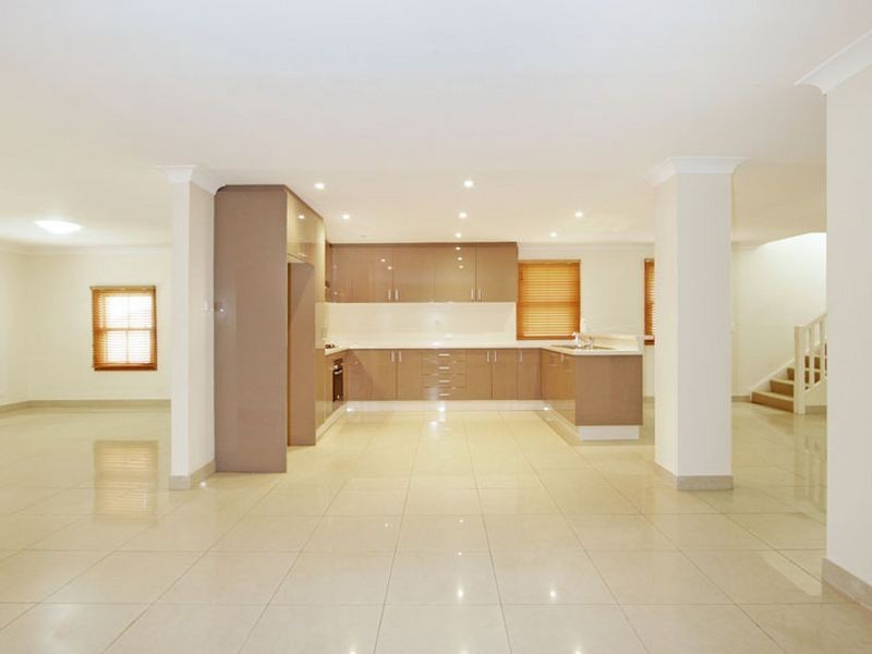 11 McLean Street, Killarney Vale NSW 2261