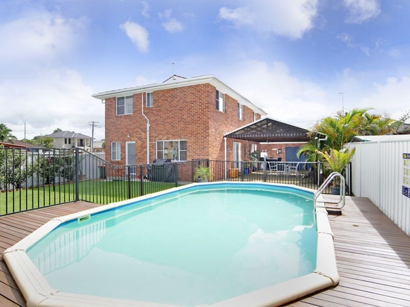 16 Crosby Crescent, Killarney Vale NSW 2261
