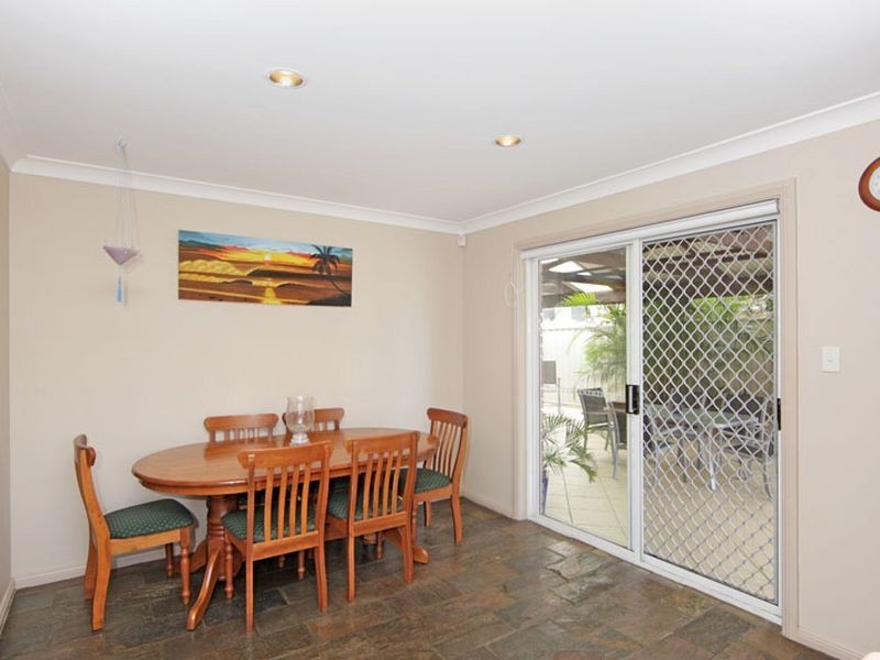 16 Crosby Crescent, Killarney Vale NSW 2261