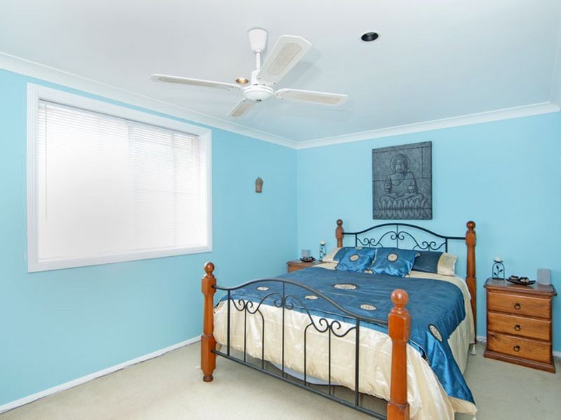 16 Crosby Crescent, Killarney Vale NSW 2261