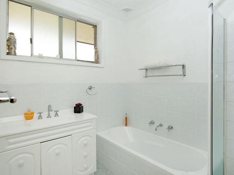 5 Tasman Avenue, Killarney Vale NSW 2261