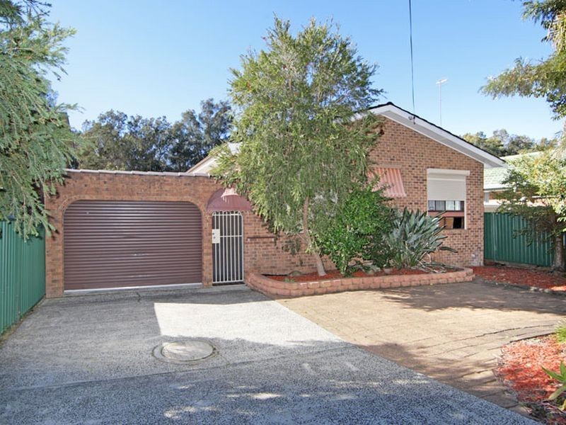 213 Lakedge Avenue, Berkeley Vale NSW 2261