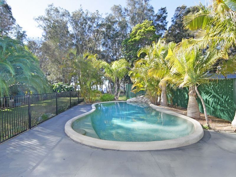 213 Lakedge Avenue, Berkeley Vale NSW 2261