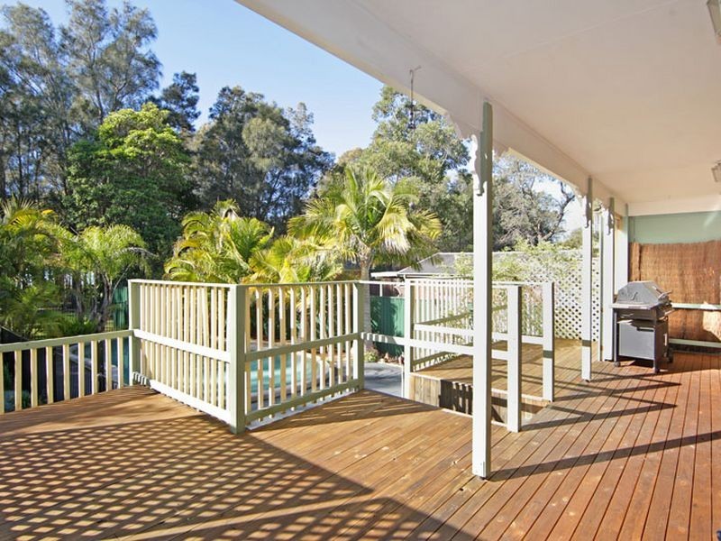 213 Lakedge Avenue, Berkeley Vale NSW 2261