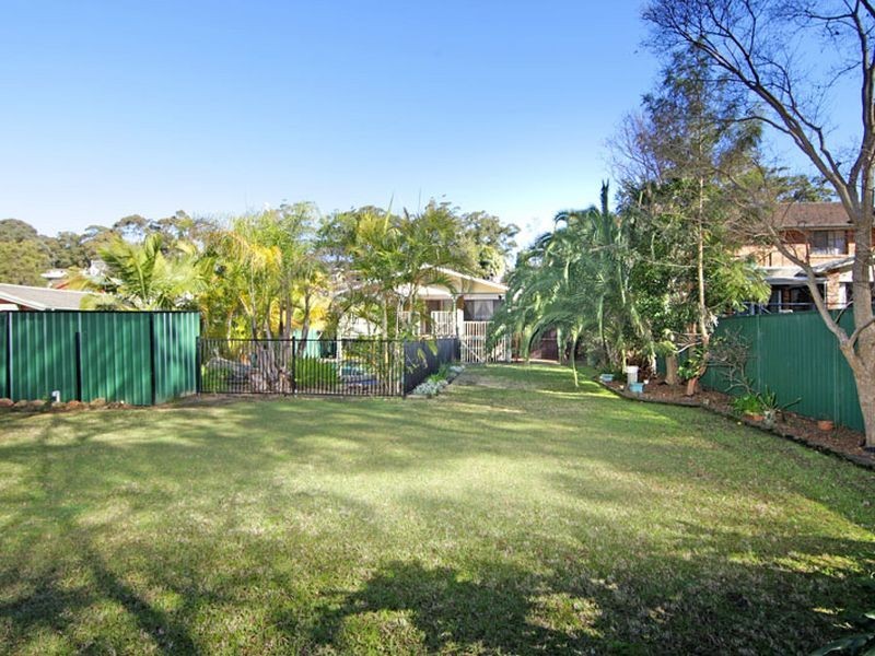 213 Lakedge Avenue, Berkeley Vale NSW 2261