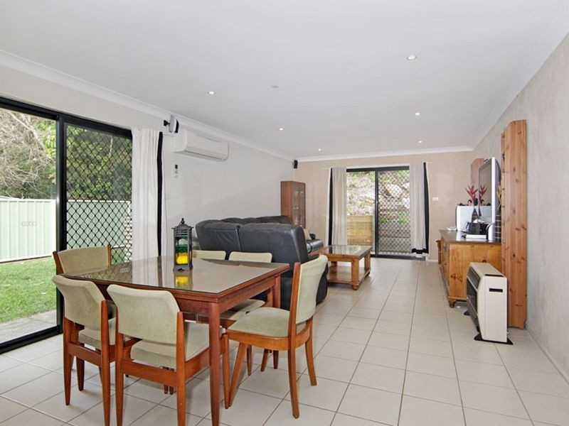 16 Scullin Place, Berkeley Vale NSW 2261