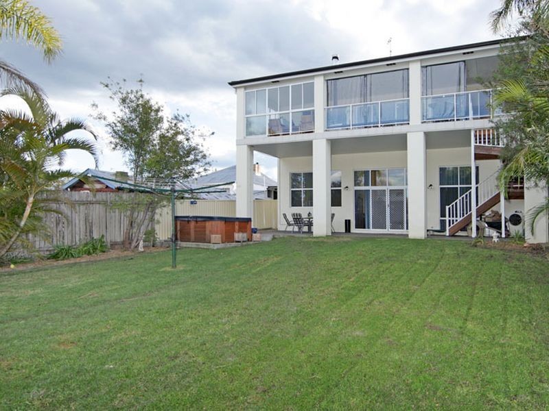 18 Aubrey Street, Killarney Vale NSW 2261