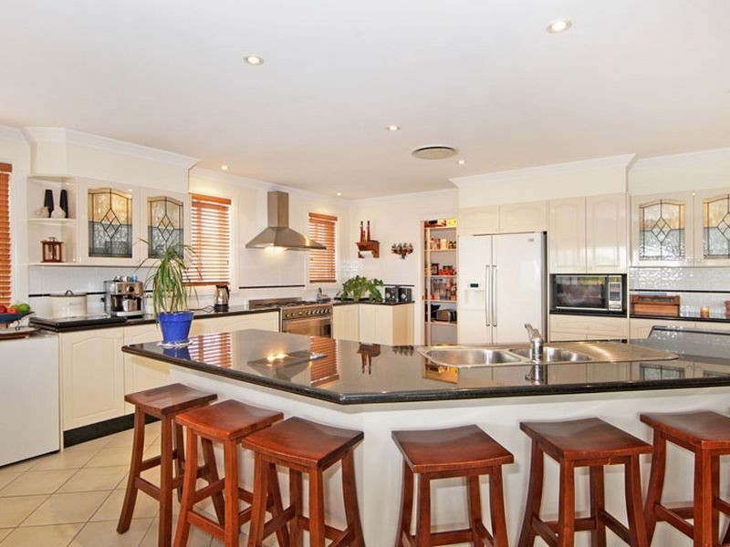 18 Aubrey Street, Killarney Vale NSW 2261