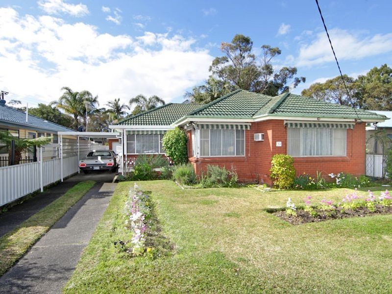 39 Laguna Parade, Berkeley Vale NSW 2261