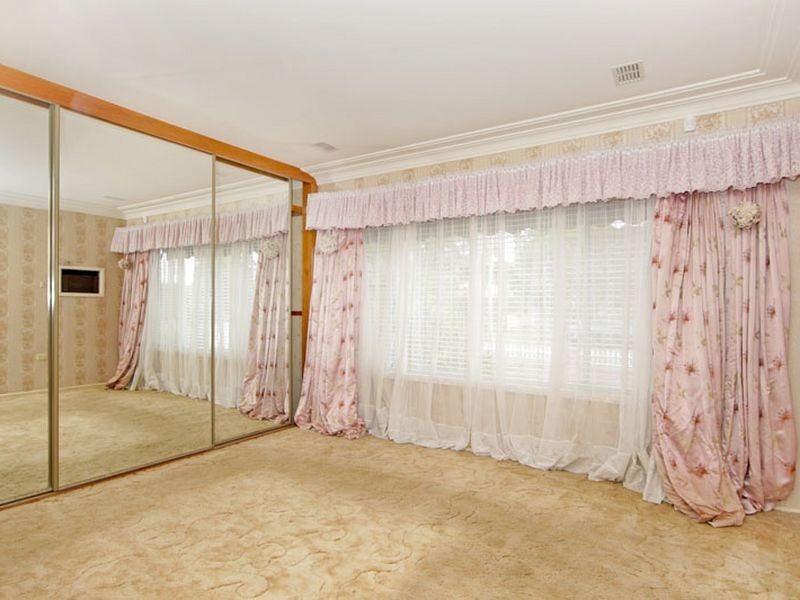 39 Laguna Parade, Berkeley Vale NSW 2261