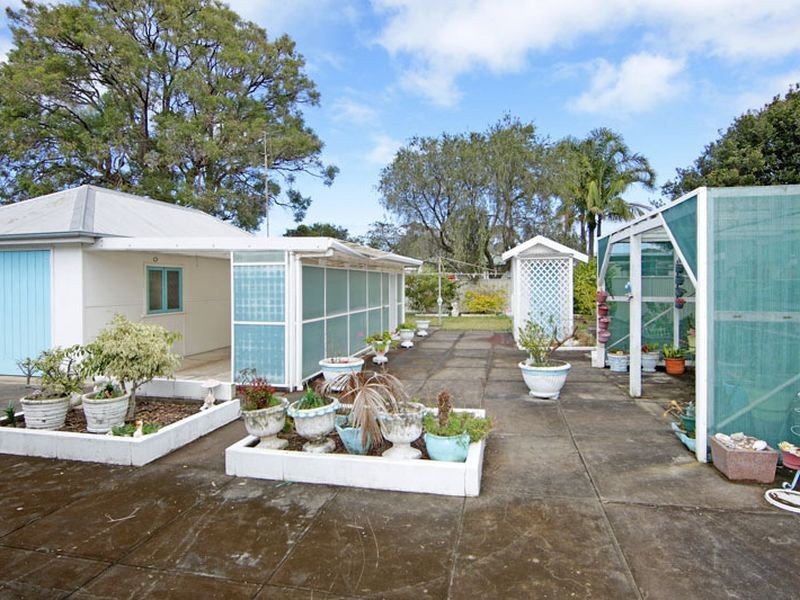 10 Cook Road, Killarney Vale NSW 2261