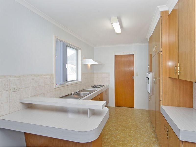 10 Cook Road, Killarney Vale NSW 2261