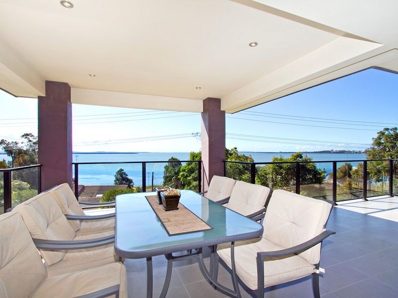 16 Trelawney Street, Killarney Vale NSW 2261