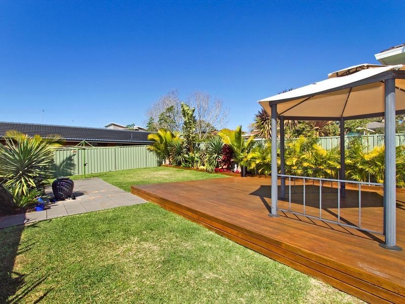 16 Trelawney Street, Killarney Vale NSW 2261