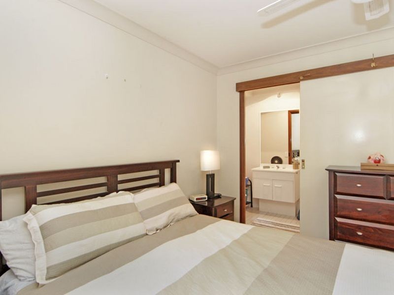 4 Hakea Place, Glenning Valley NSW 2261