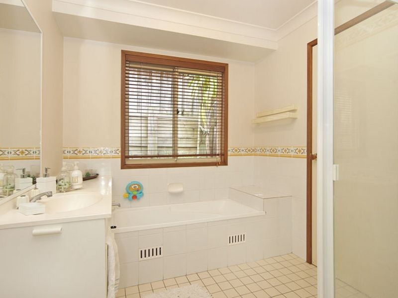 4 Hakea Place, Glenning Valley NSW 2261