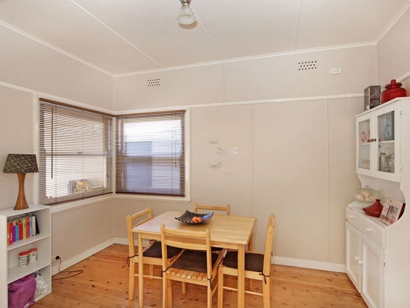 2 Ashton Avenue, The Entrance NSW 2261