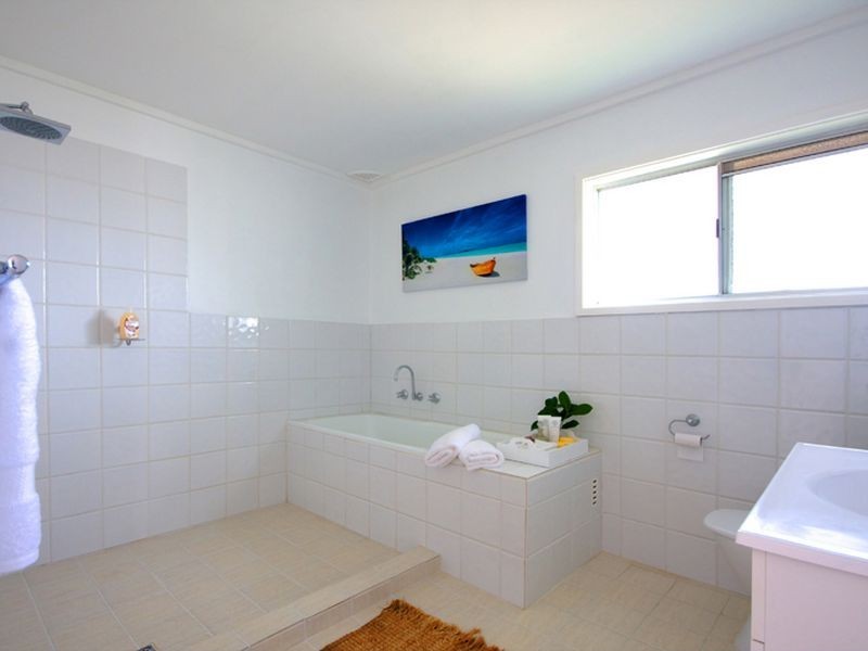 15 Cunningham Road, Killarney Vale NSW 2261