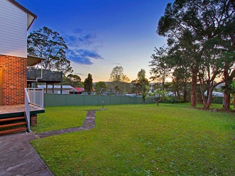 15 Carlyon Street, Killarney Vale NSW 2261