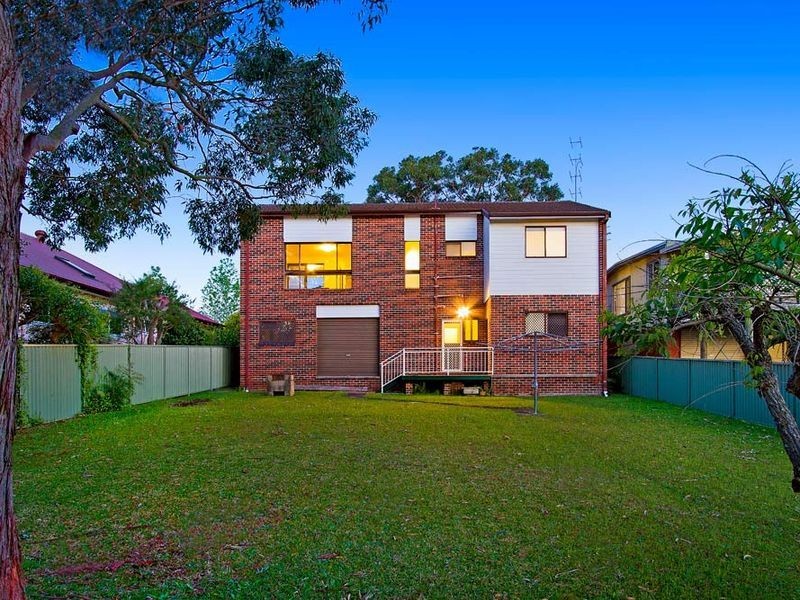 15 Carlyon Street, Killarney Vale NSW 2261