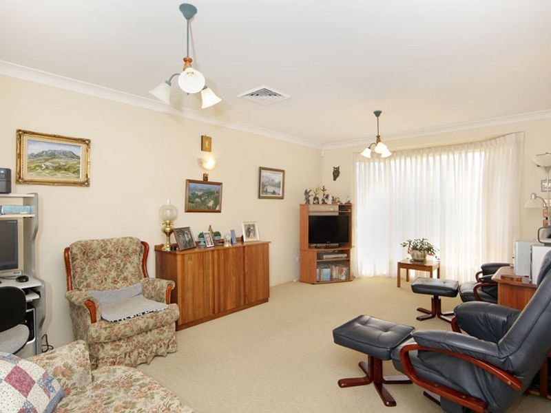 1 Crosby Crescent, Killarney Vale NSW 2261