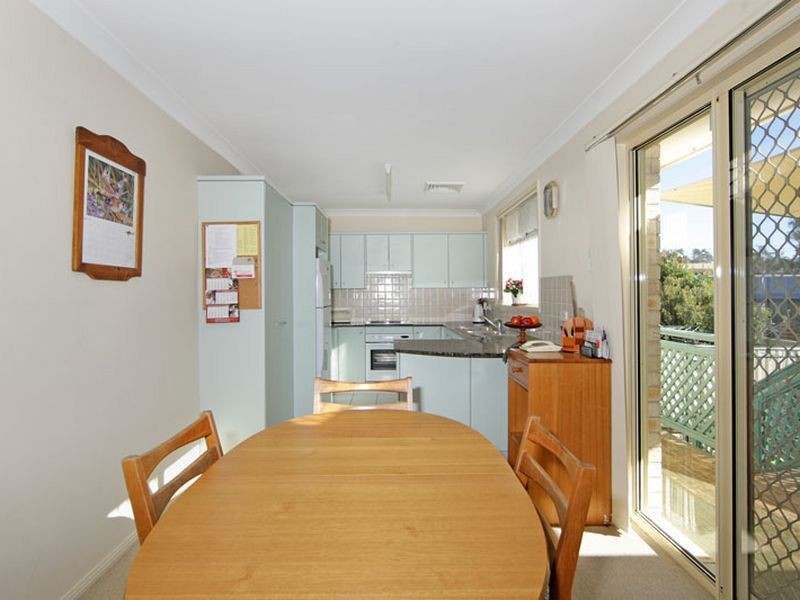 1 Crosby Crescent, Killarney Vale NSW 2261