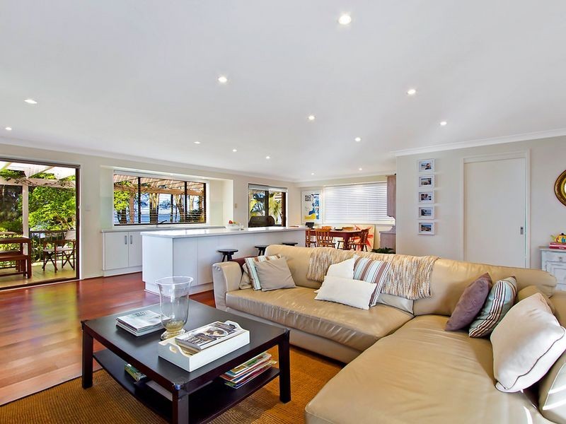39 Hinemoa Avenue, Killarney Vale NSW 2261