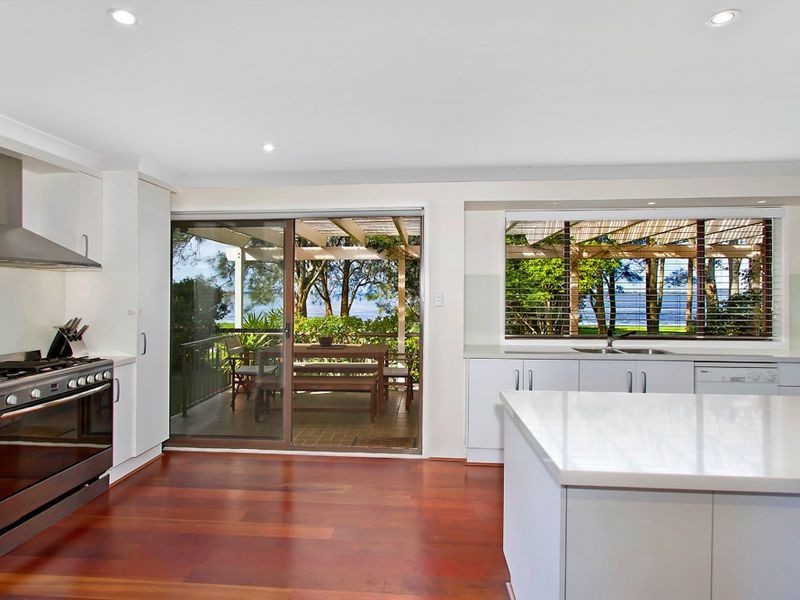39 Hinemoa Avenue, Killarney Vale NSW 2261