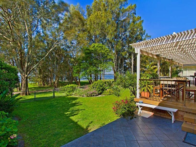 39 Hinemoa Avenue, Killarney Vale NSW 2261