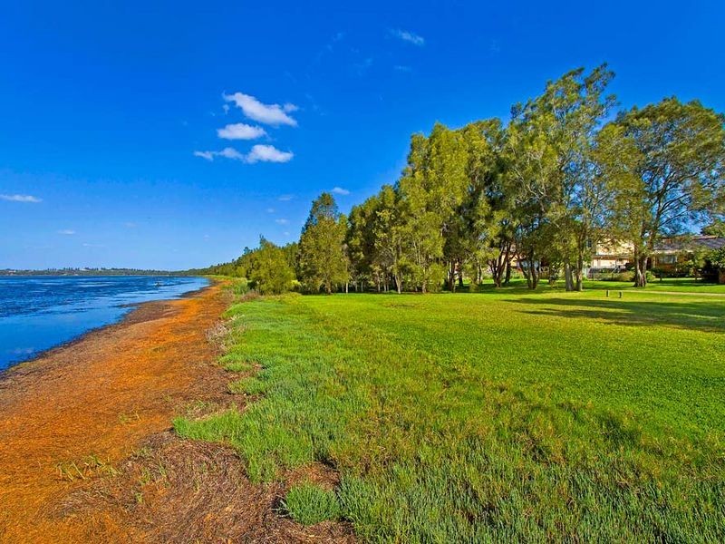 39 Hinemoa Avenue, Killarney Vale NSW 2261