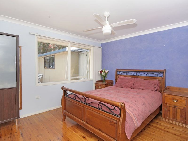 172 Lakedge Avenue, Berkeley Vale NSW 2261