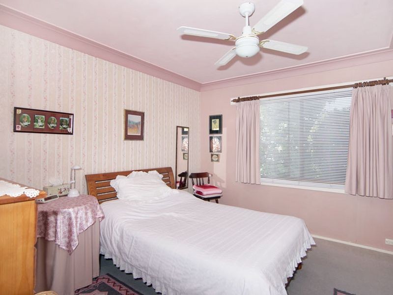 16 George Evans Road, Killarney Vale NSW 2261