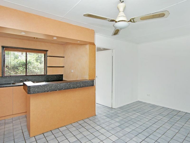41 Audie Parade, Berkeley Vale NSW 2261