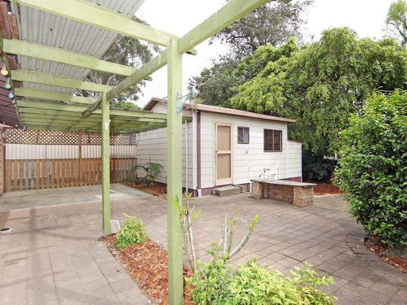 41 Audie Parade, Berkeley Vale NSW 2261