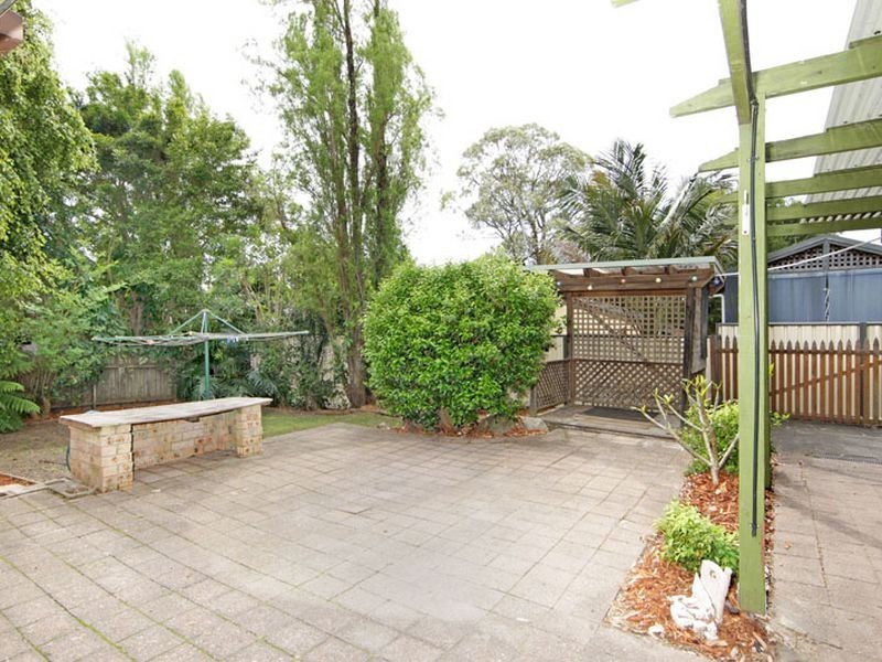 41 Audie Parade, Berkeley Vale NSW 2261
