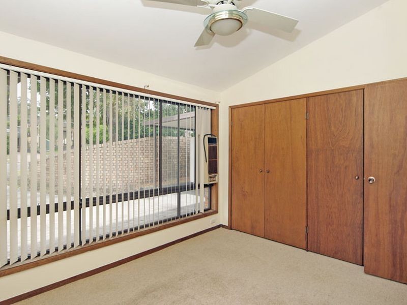 41 Audie Parade, Berkeley Vale NSW 2261