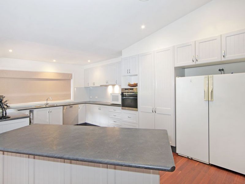 97 Hume Blvd, Killarney Vale NSW 2261