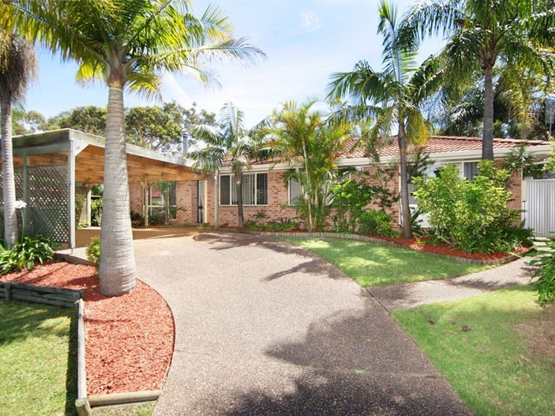 2 Vaughan Close, Killarney Vale NSW 2261